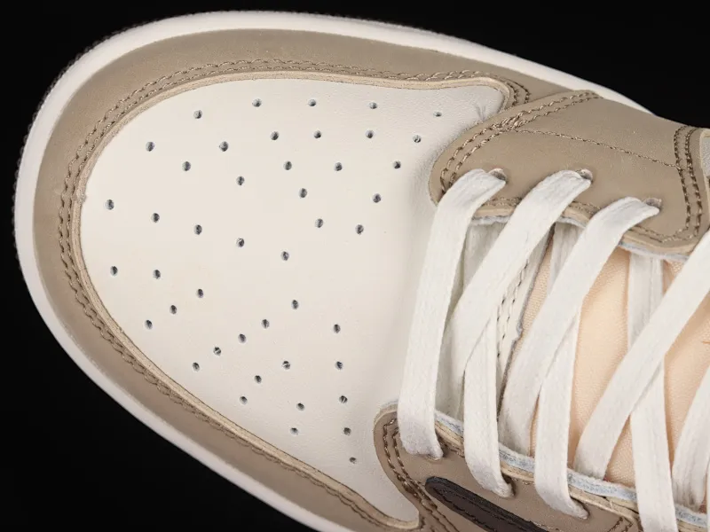 All Categories Air Jordan Jordan Series Basketball Shoes Air Jordan 1 Low Travis Scott x Air Jordan 1 Low OG AJ1 Joe 1 Reversed Overhook Joint Style Casual Sports Basketball Shoes DM7866-886